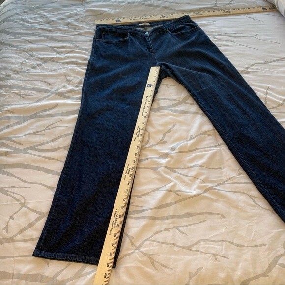 Eileen Fisher Dark Wash Straight Leg 5 Pocket Zip Closure Size M (Size 14/16) - Picture 5 of 5